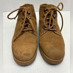 Ugg  Suede Lace-Up Chukka Boots in Brown, wos SZ 5.5, box 23